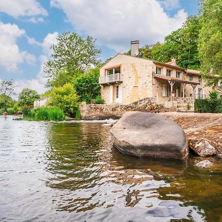 Вилла Le Moulin De Pilet Mortagne-sur-Sevre Экстерьер фото