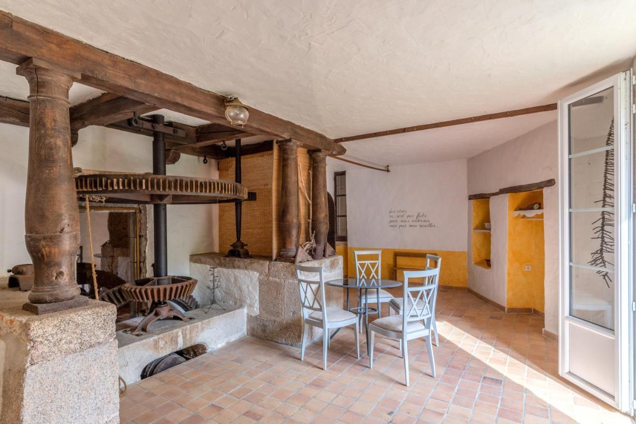 Вилла Le Moulin De Pilet Mortagne-sur-Sevre Экстерьер фото